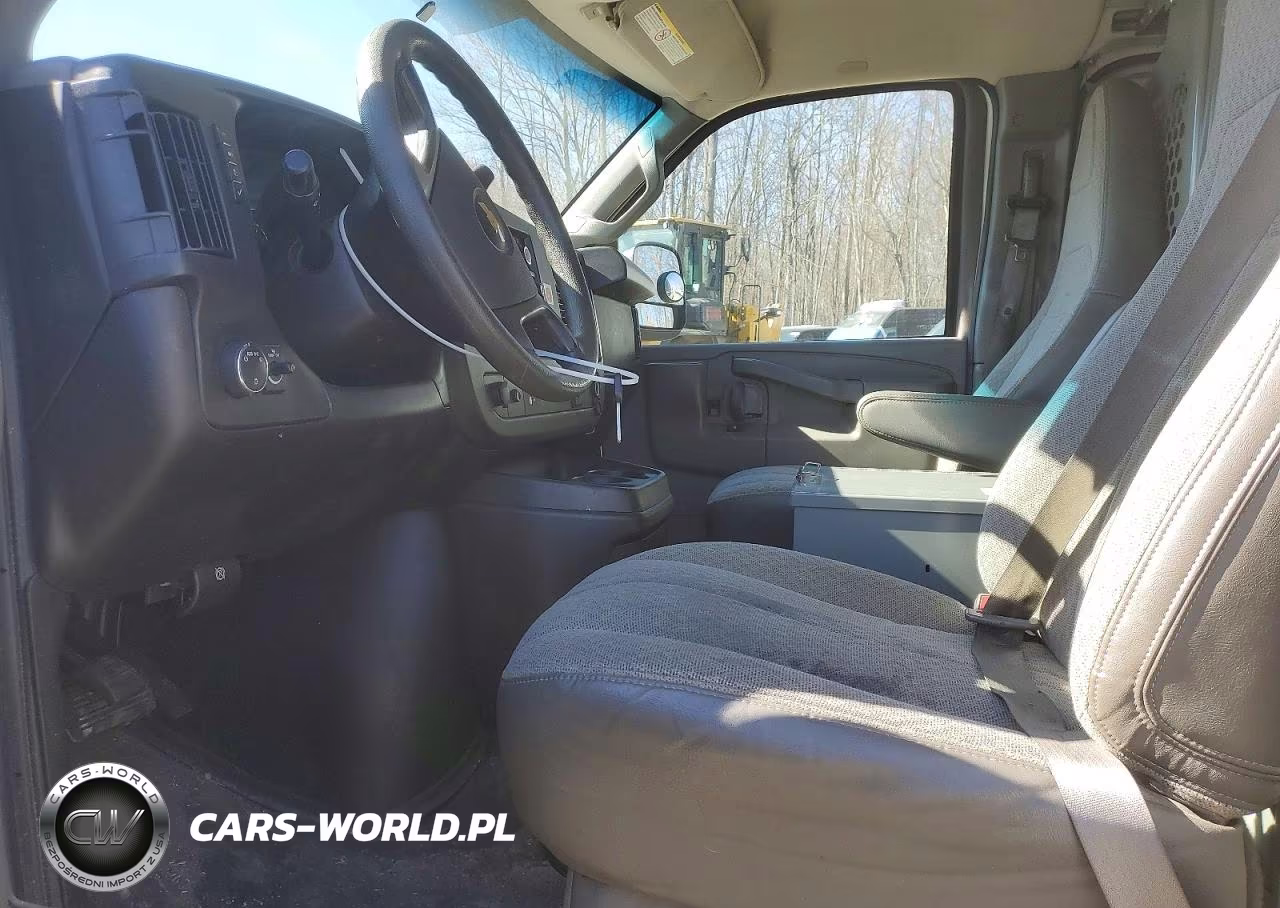 2016 Chevrolet Express G2500 VIN:1GCWGAFF1G1255753 - 7