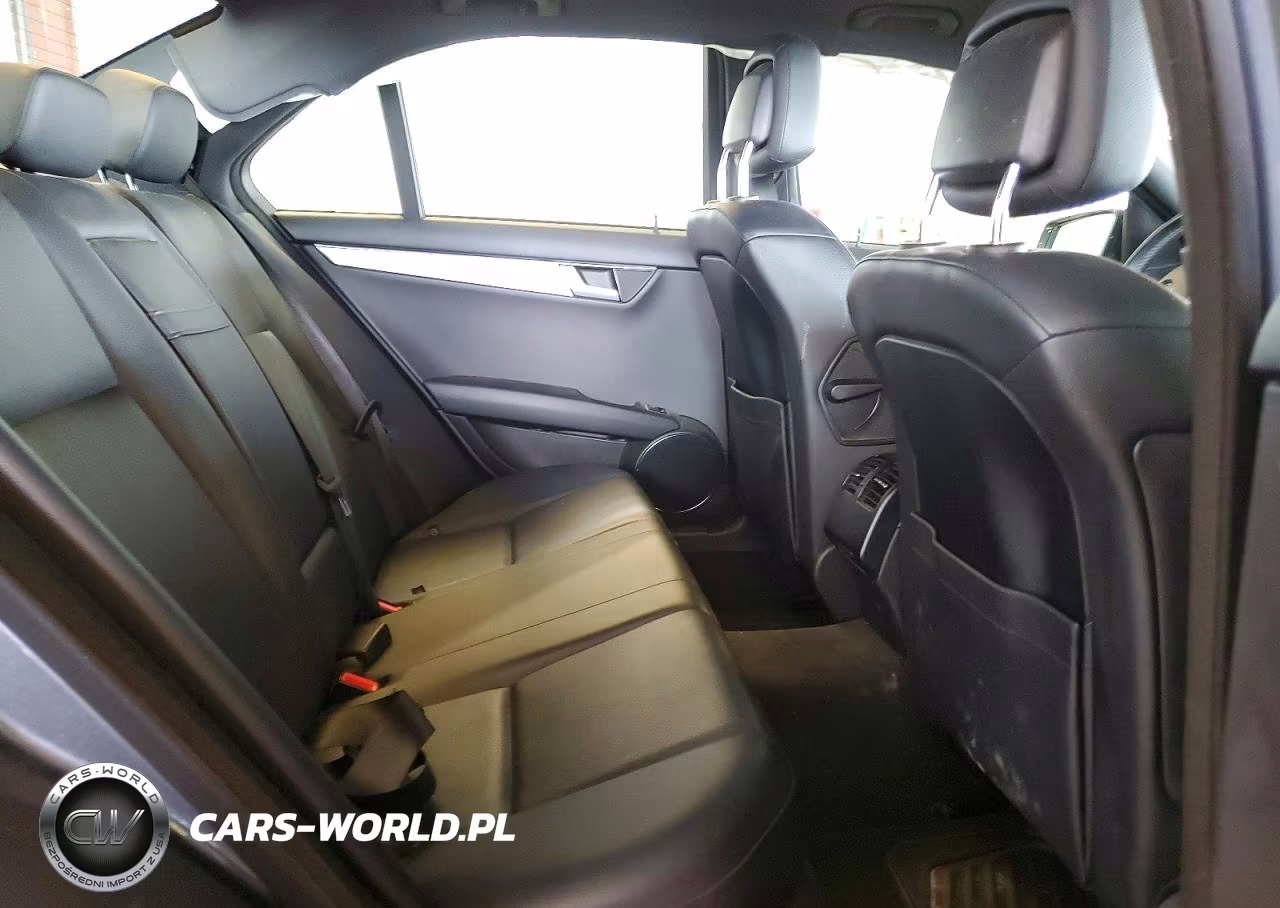 2013 Mercedes-Benz C 250 VIN:WDDGF4HB6DA757615 - 10