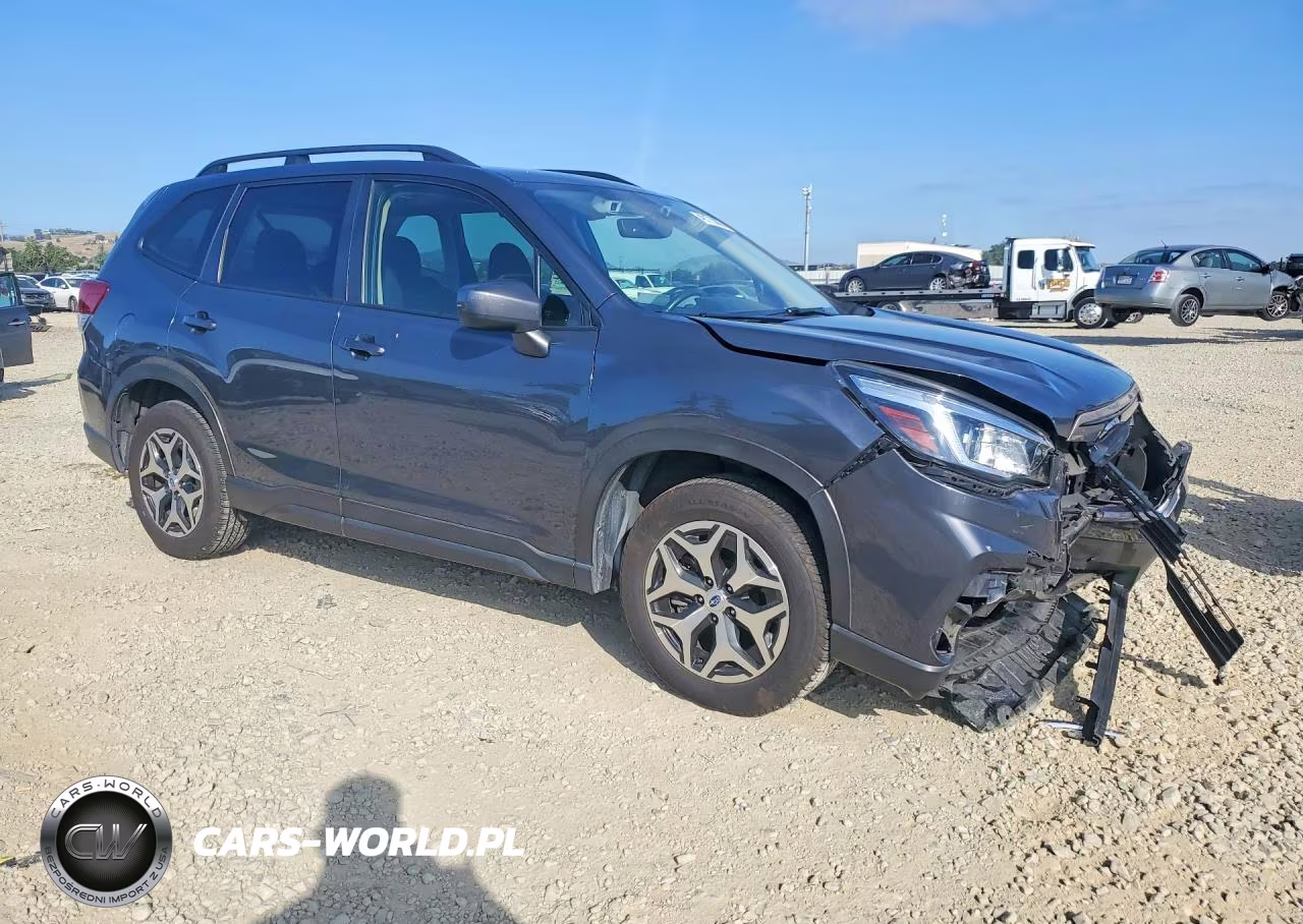 2020 Subaru Forester Premium VIN:JF2SKAJC3LH544016 - 4