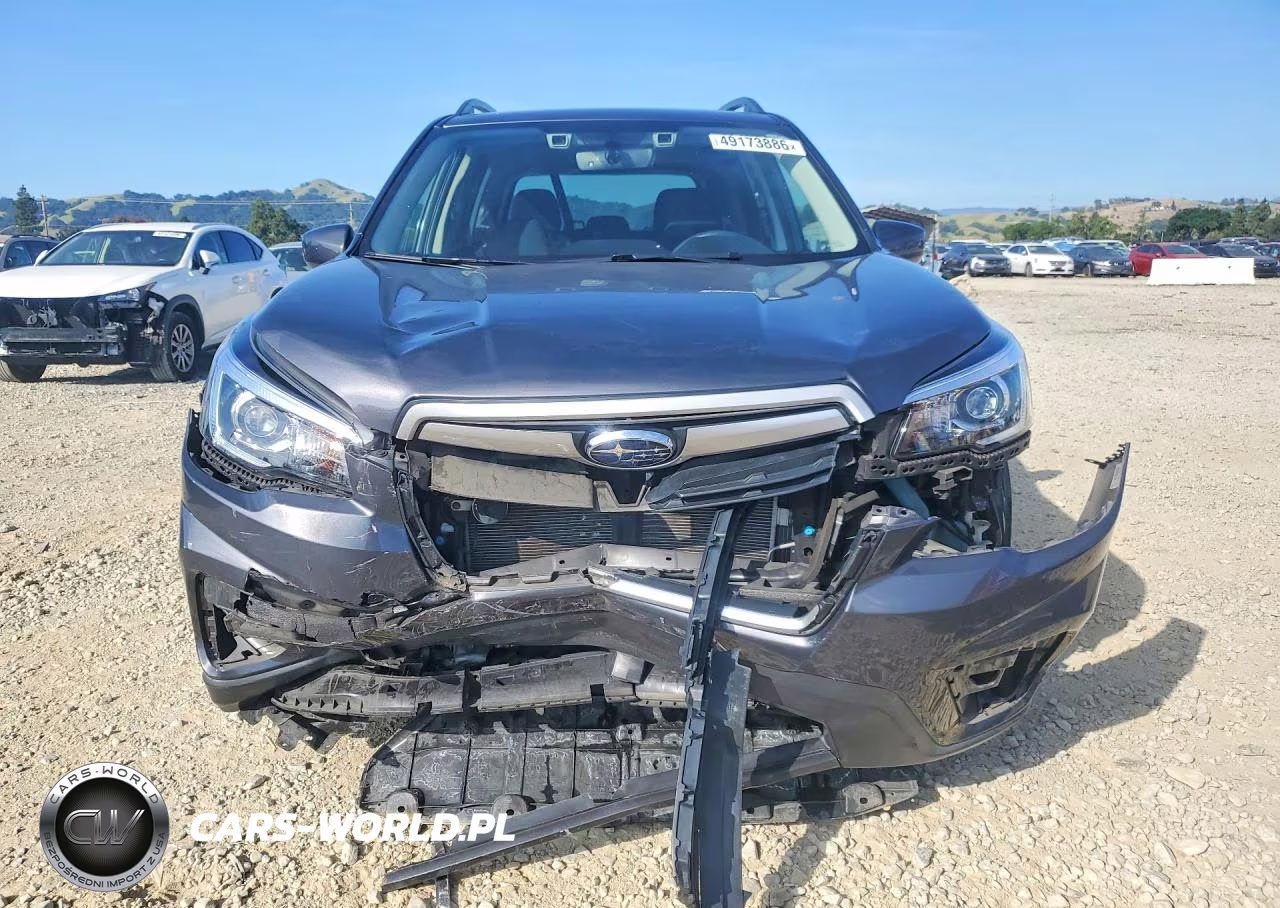2020 Subaru Forester Premium VIN:JF2SKAJC3LH544016 - 5