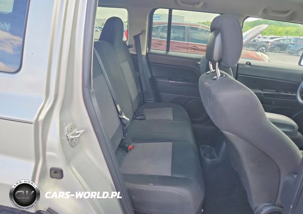 2012 Jeep Patriot Sport VIN:1C4NJRBB0CD568509 - 10