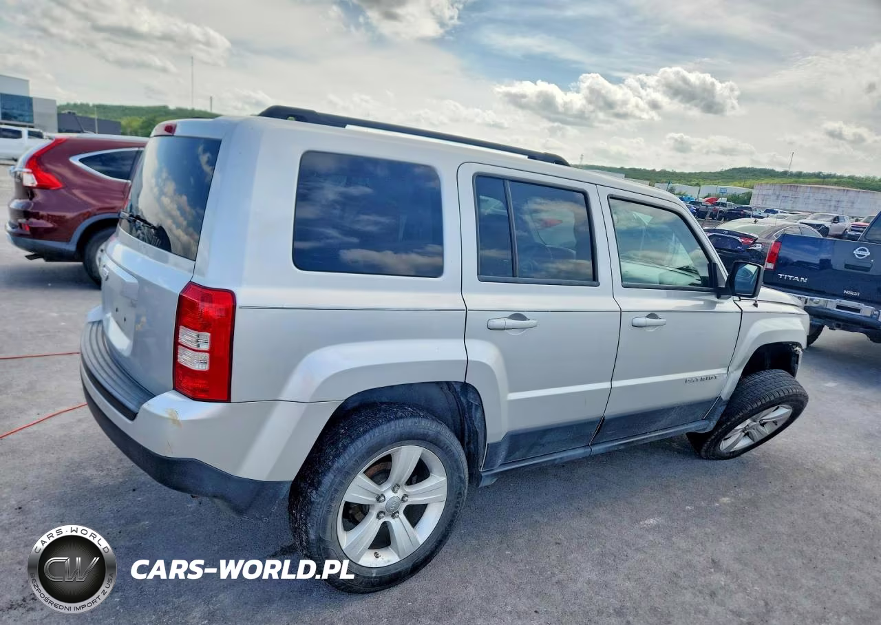 2012 Jeep Patriot Sport VIN:1C4NJRBB0CD568509 - 3