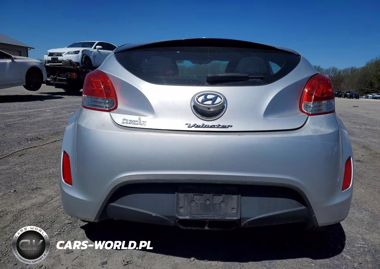 2015 Hyundai Veloster Base VIN:KMHTC6AD9FU243408 - 6