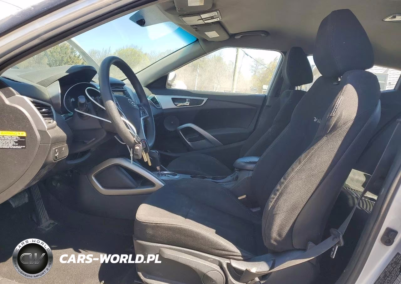 2015 Hyundai Veloster Base VIN:KMHTC6AD9FU243408 - 7