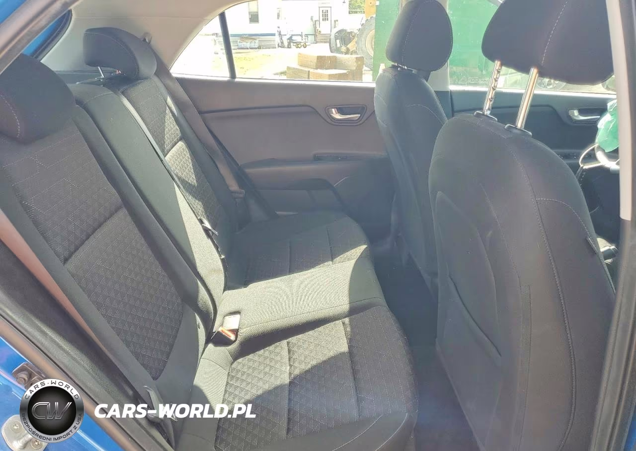 2022 Kia Rio 5-Door S VIN:3KPA25AD1NE441650 - 10