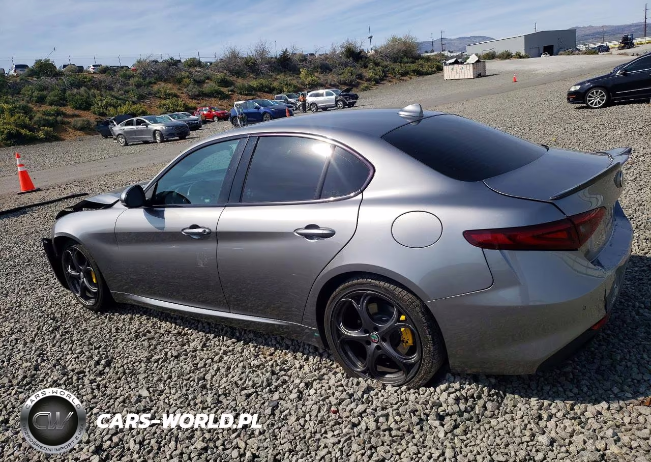 2019 Alfa Romeo Giulia Ti VIN:ZARFAMBN3K7605816 - 2
