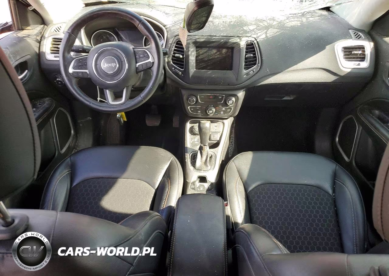 2018 Jeep Compass Latitude VIN:3C4NJDBB6JT485340 - 8