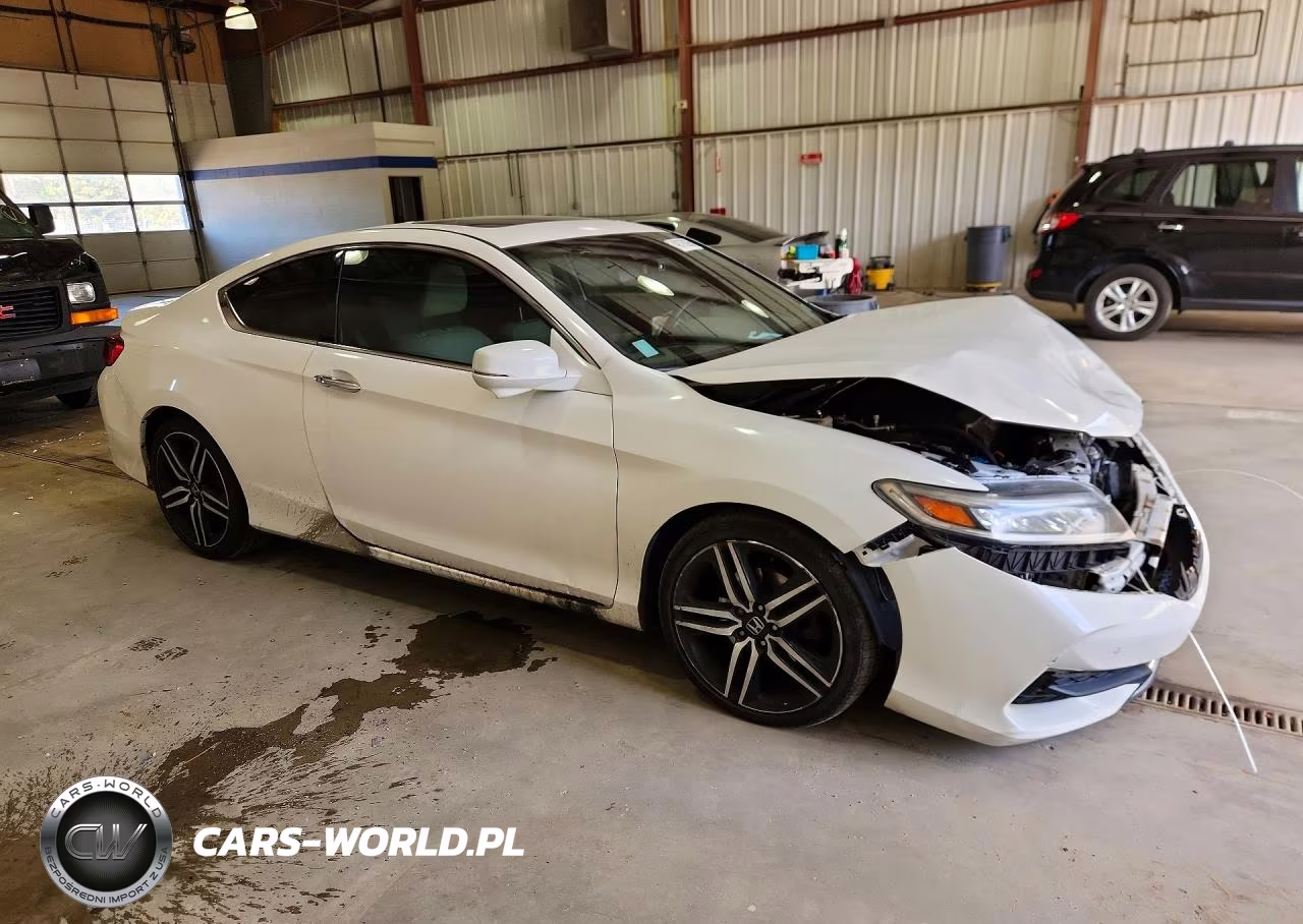 2016 Honda Accord Touring VIN:1HGCT2B07GA007336 - 4