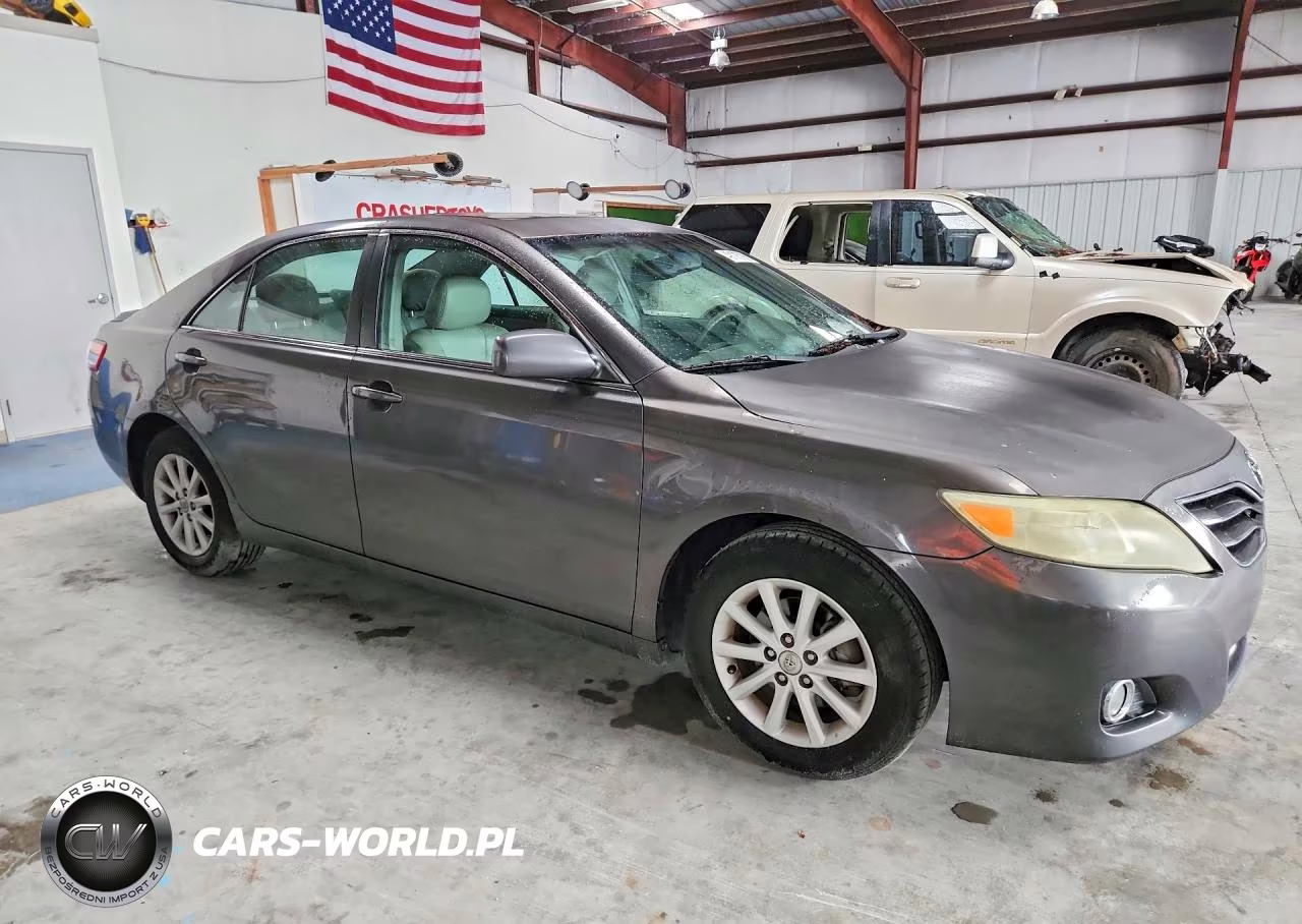 2011 Toyota Camry Xle VIN:4T4BF3EK7BR162658 - 4