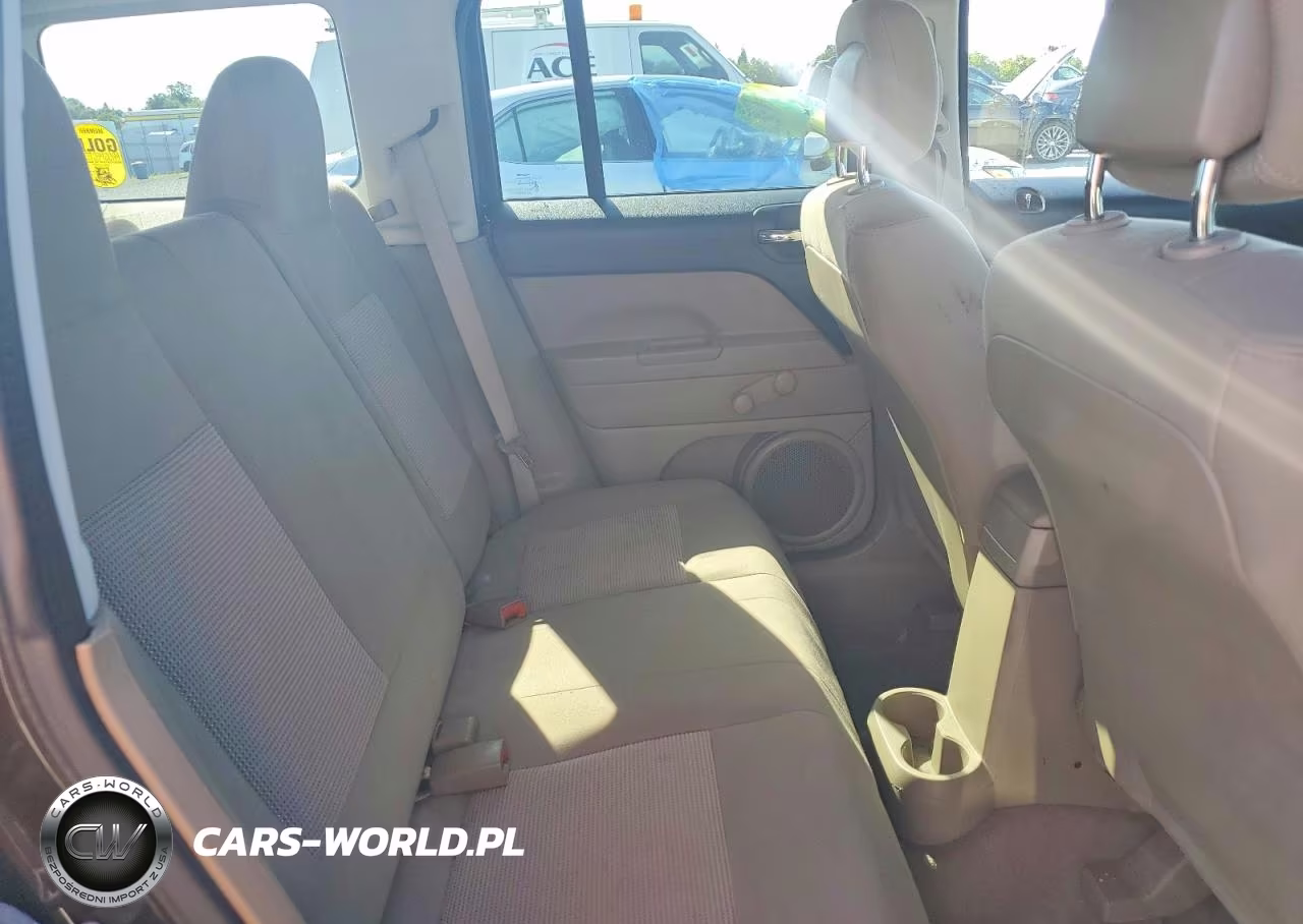 2014 Jeep Patriot Sport VIN:1C4NJPBB9ED642565 - 10