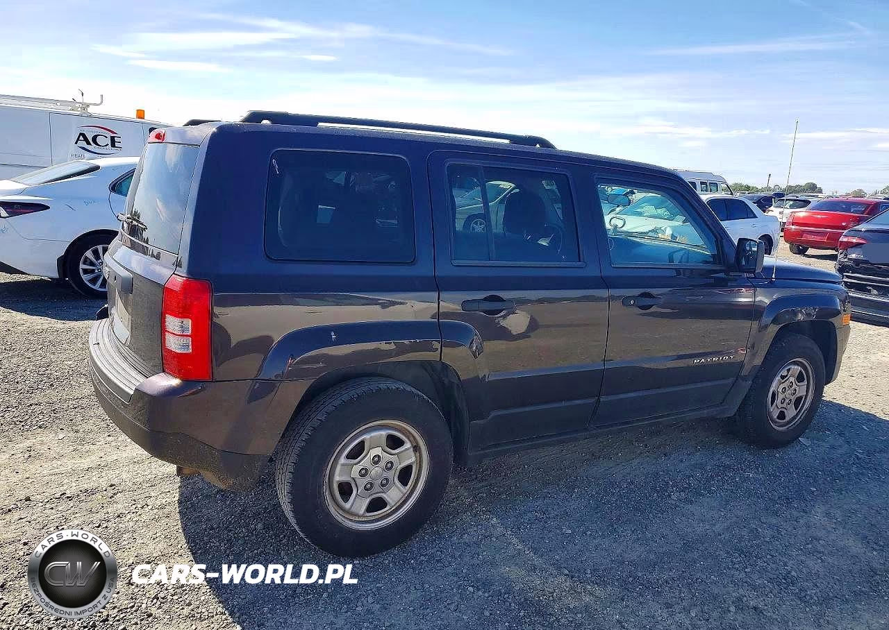 2014 Jeep Patriot Sport VIN:1C4NJPBB9ED642565 - 3