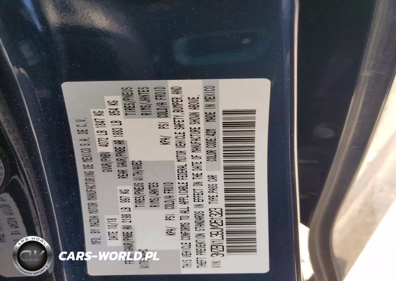 2018 Mazda 3 Touring VIN:3MZBN1L39JM261323 - 12