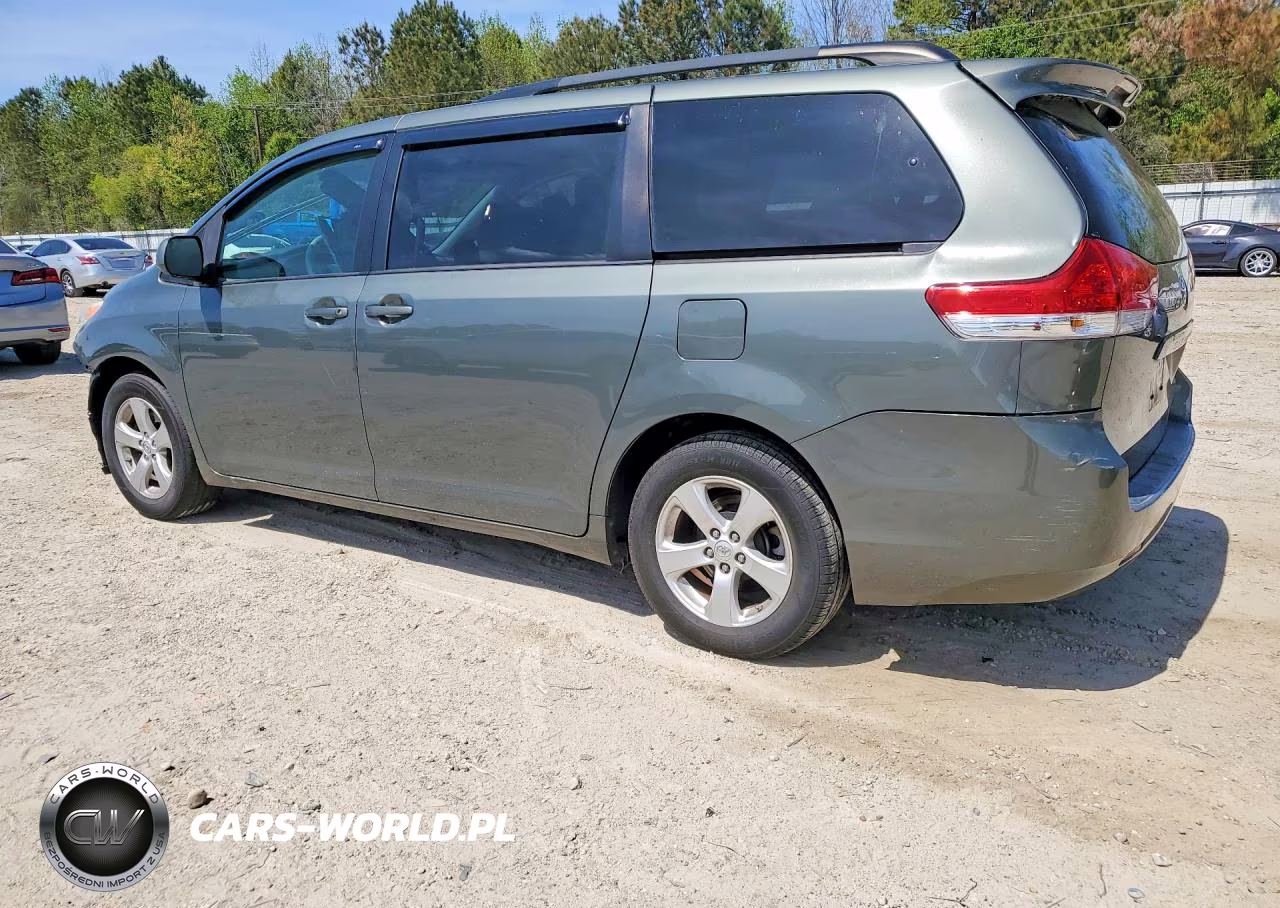 2014 Toyota Sienna Le 8-Passenger VIN:5TDKK3DC4ES495798 - 2