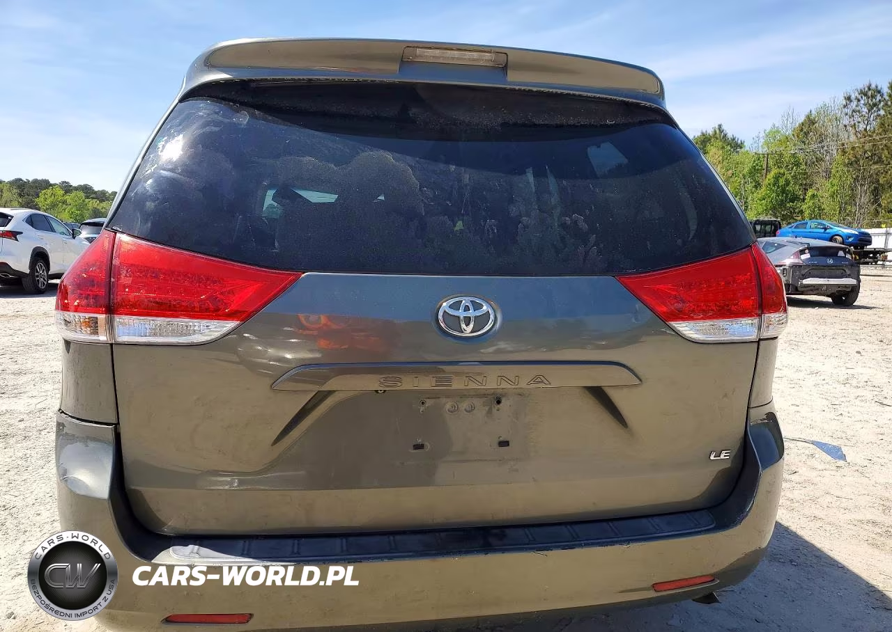 2014 Toyota Sienna Le 8-Passenger VIN:5TDKK3DC4ES495798 - 6