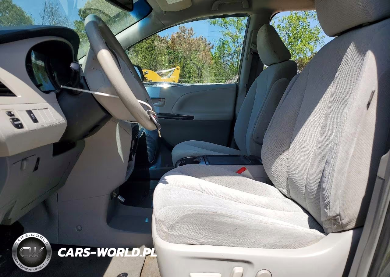 2014 Toyota Sienna Le 8-Passenger VIN:5TDKK3DC4ES495798 - 7