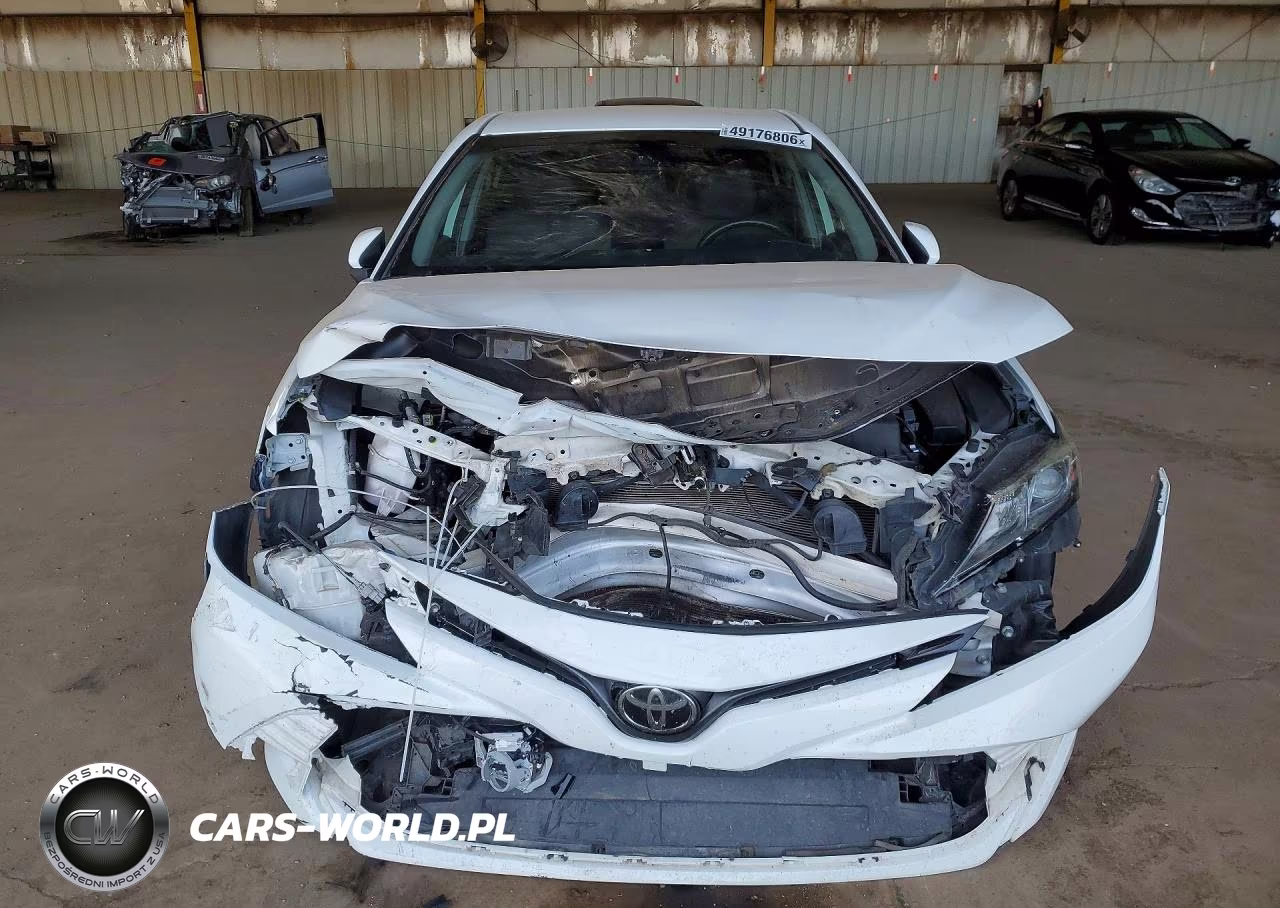 2020 Toyota Camry Le VIN:4T1C11AKXLU965781 - 5