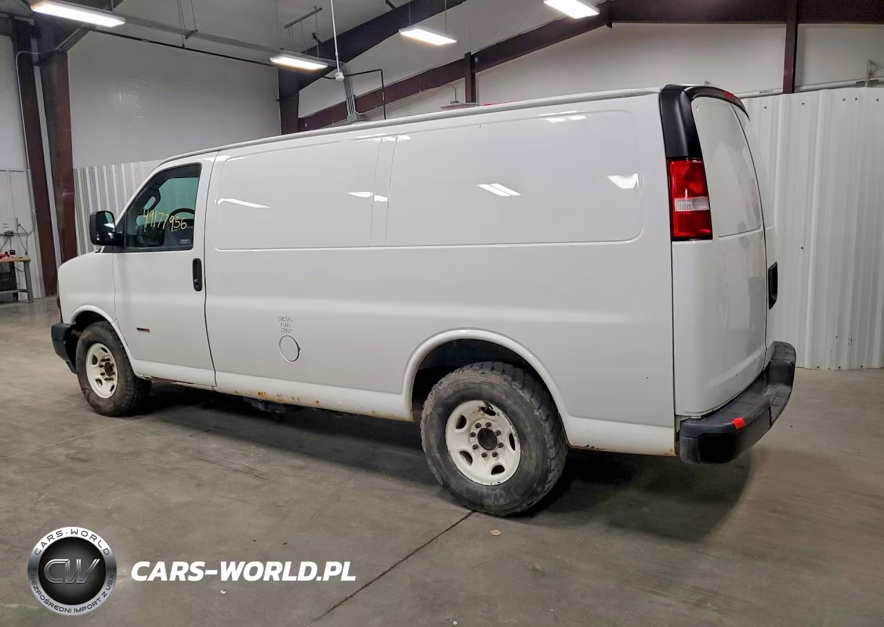 2019 Chevrolet Express G2500 VIN:1GCWGAF12K1256150 - 2