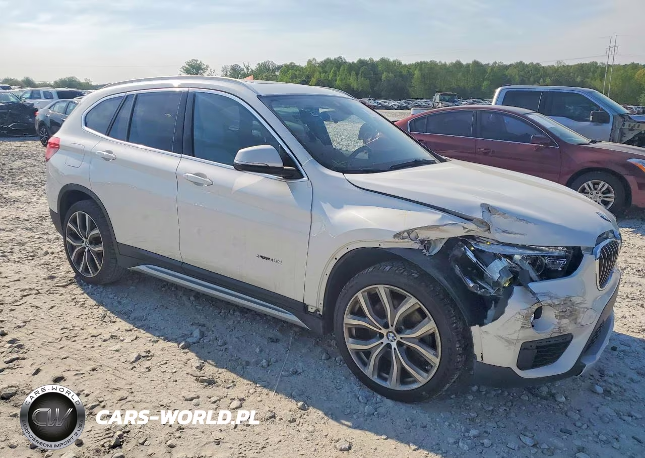 2018 BMW X1 Sdrive28I VIN:WBXHU7C39J5H38976 - 4