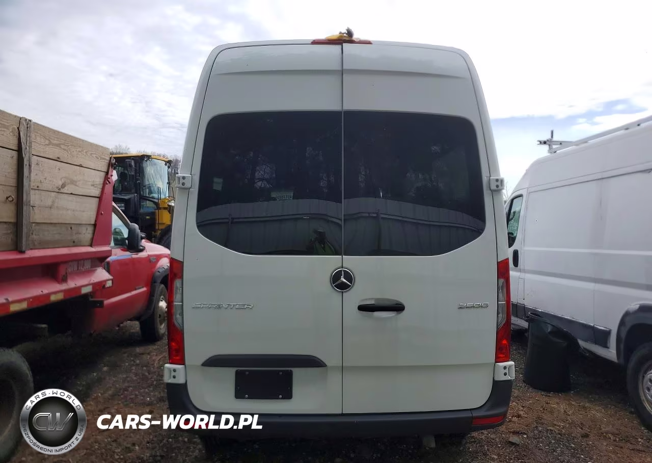 2024 Mercedes Benz Sprinter 2500 VIN:W1Z4KFHY7RP732615 - 6