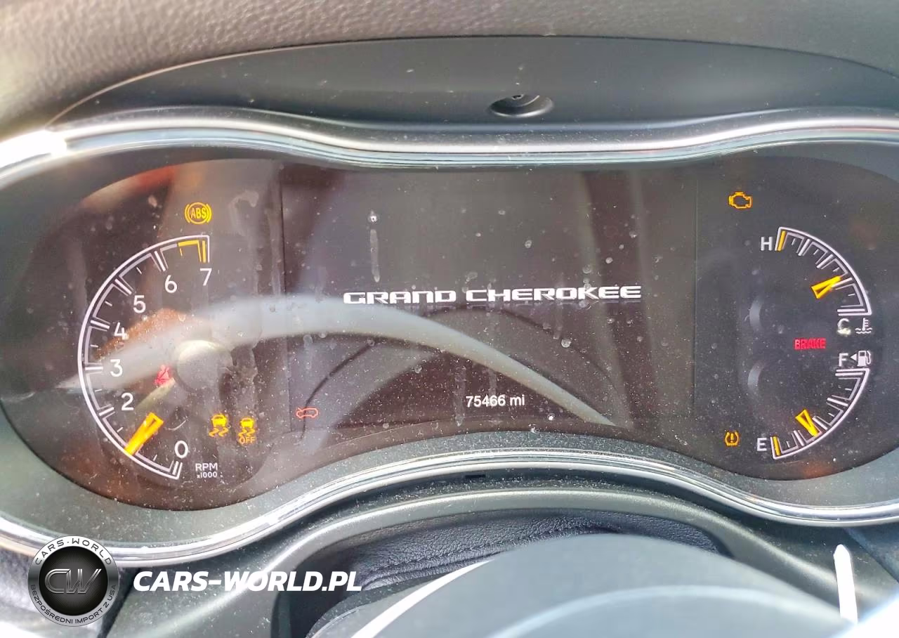 2020 Jeep Grand Cherokee Laredo VIN:1C4RJFAG7LC145638 - 9