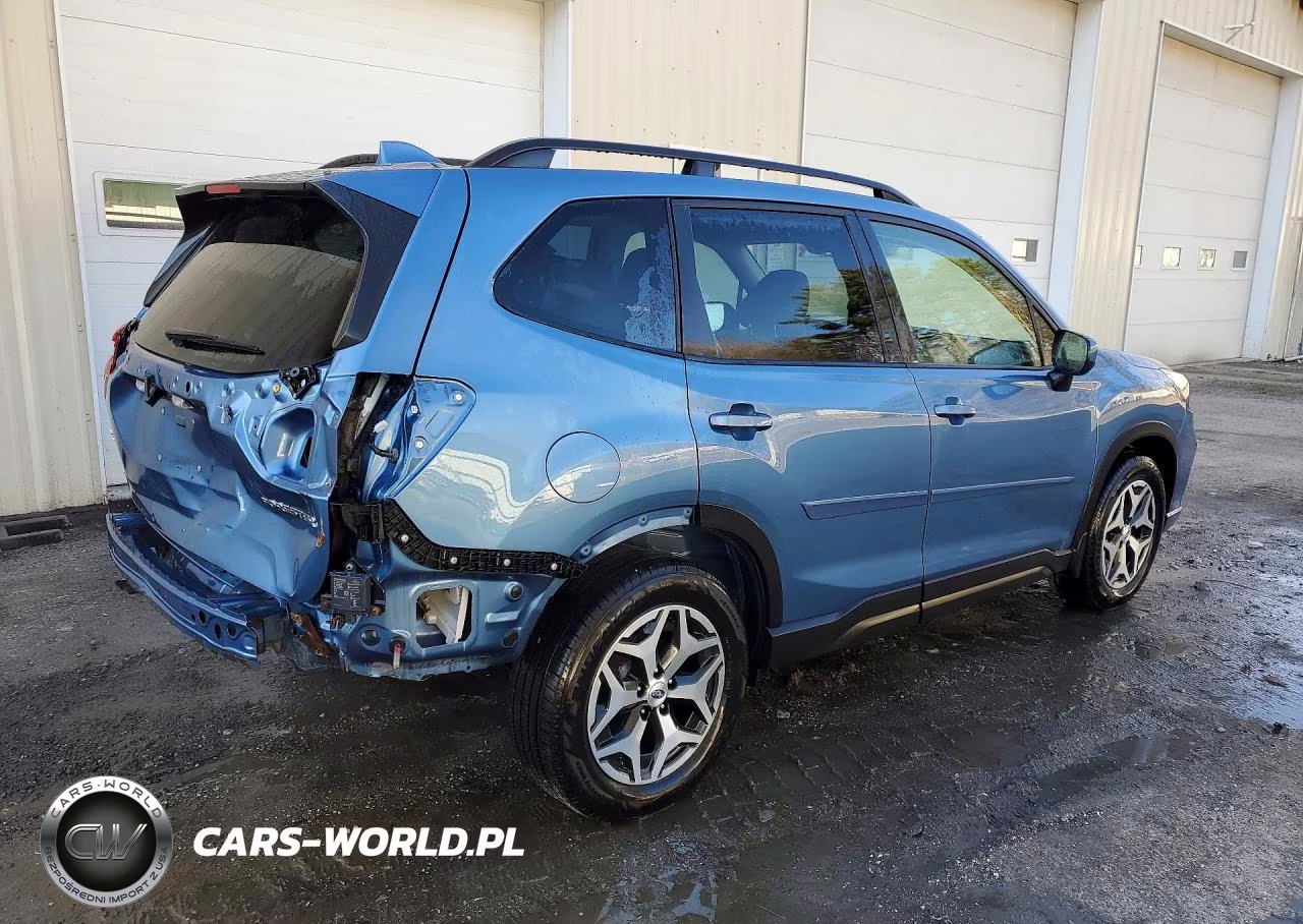 2020 Subaru Forester Premium VIN:JF2SKAJC0LH402769 - 3