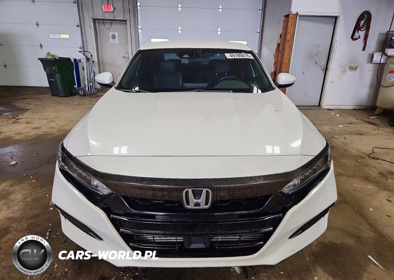2018 Honda Accord Sport VIN:1HGCV1F30JA102384 - 5