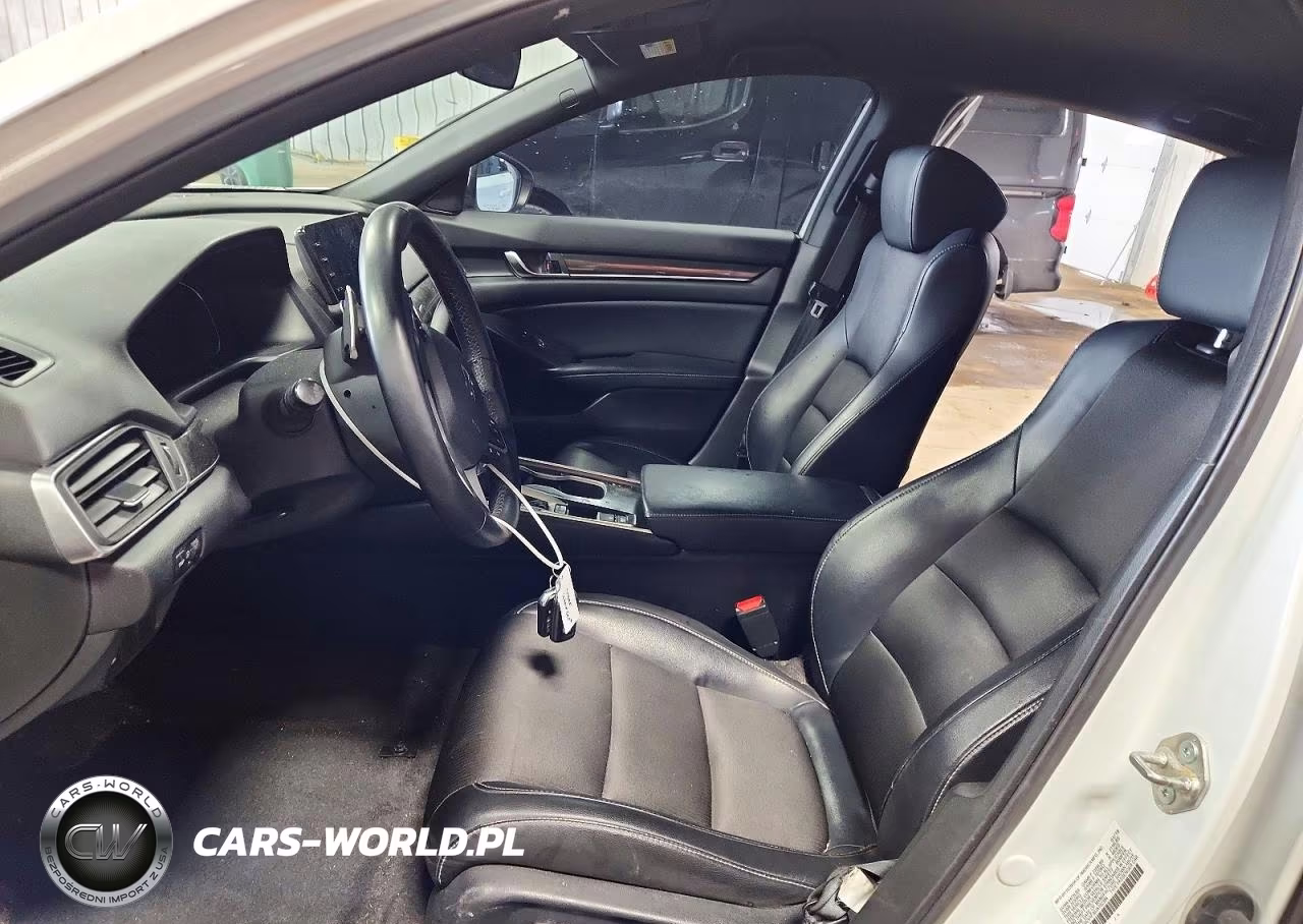 2018 Honda Accord Sport VIN:1HGCV1F30JA102384 - 7