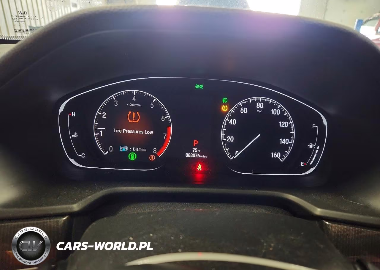 2018 Honda Accord Sport VIN:1HGCV1F30JA102384 - 9