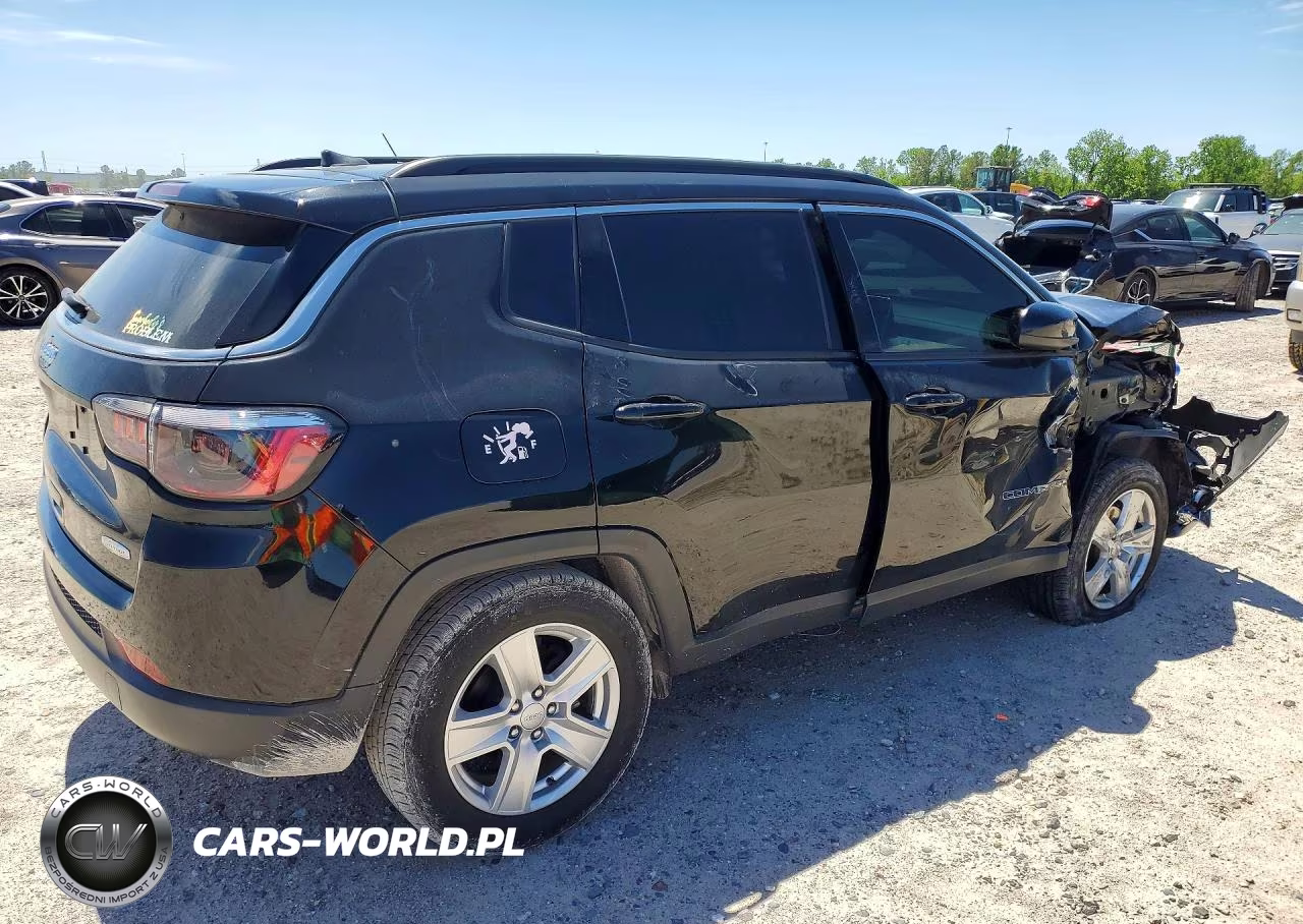 2022 Jeep Compass Latitude VIN:3C4NJCBB6NT137697 - 3