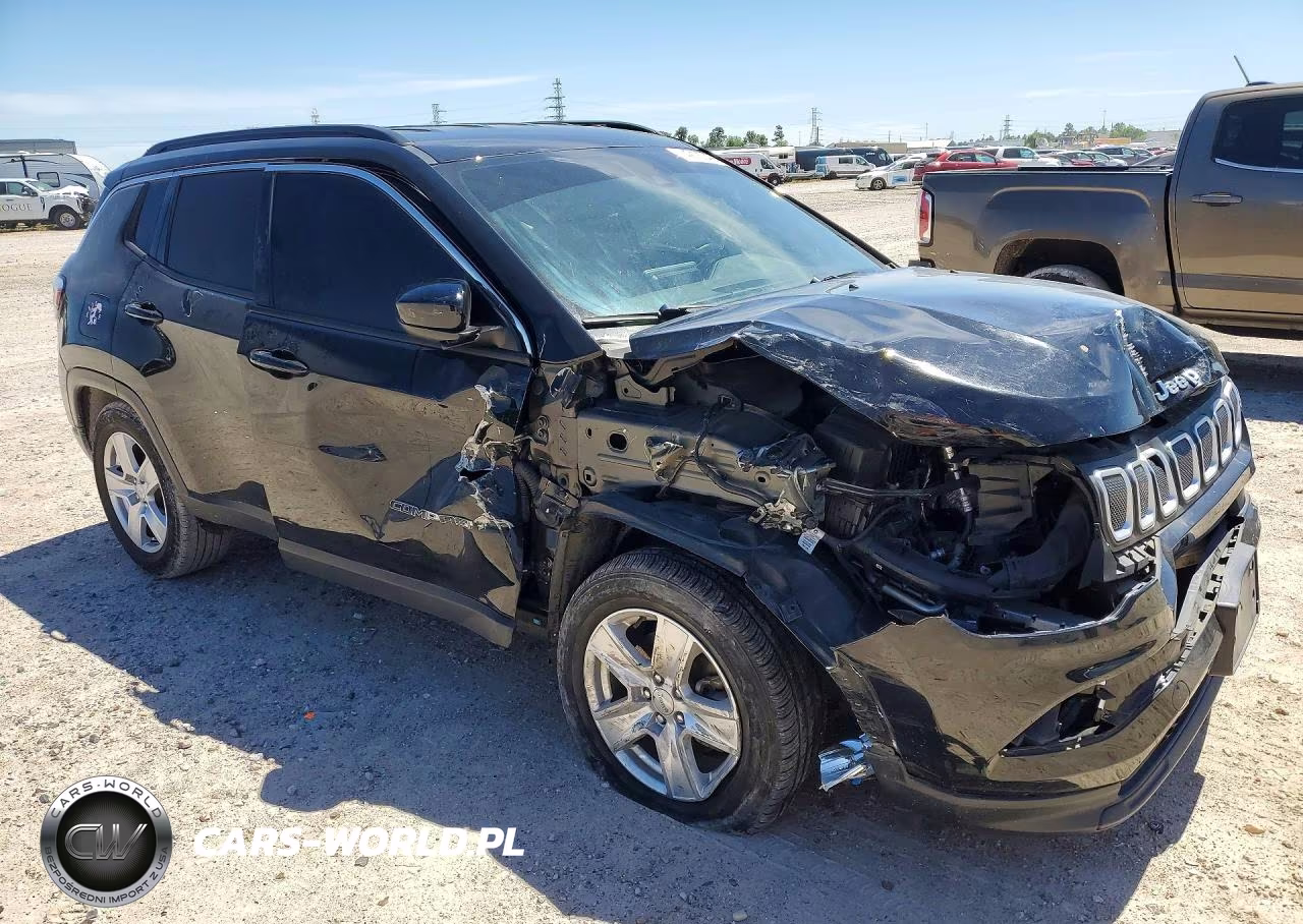 2022 Jeep Compass Latitude VIN:3C4NJCBB6NT137697 - 4