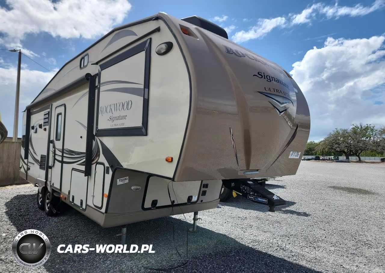 2016 Forest River Rockwood Camper