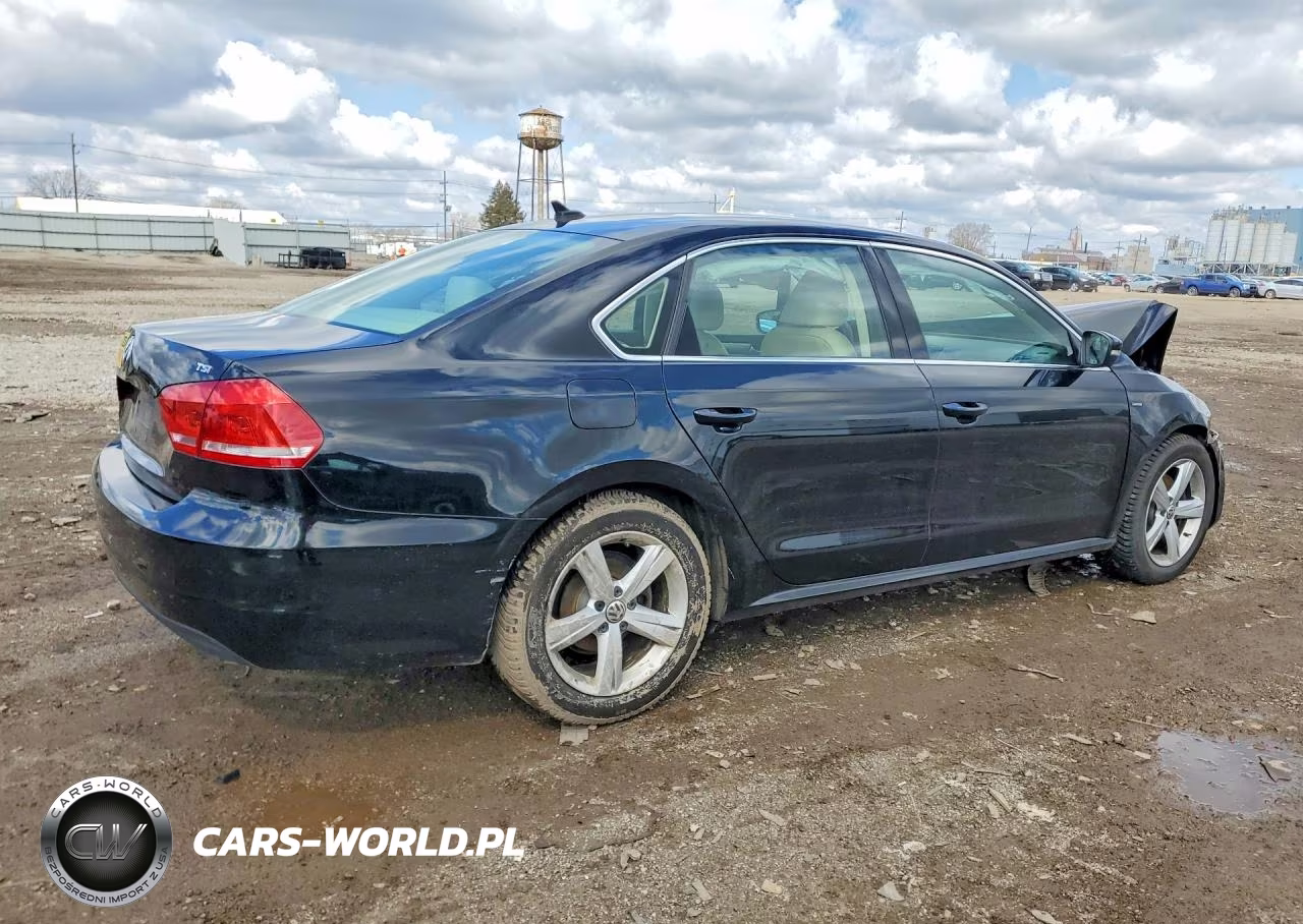 2015 Volkswagen Passat S VIN:1VWAS7A37FC094768 - 3