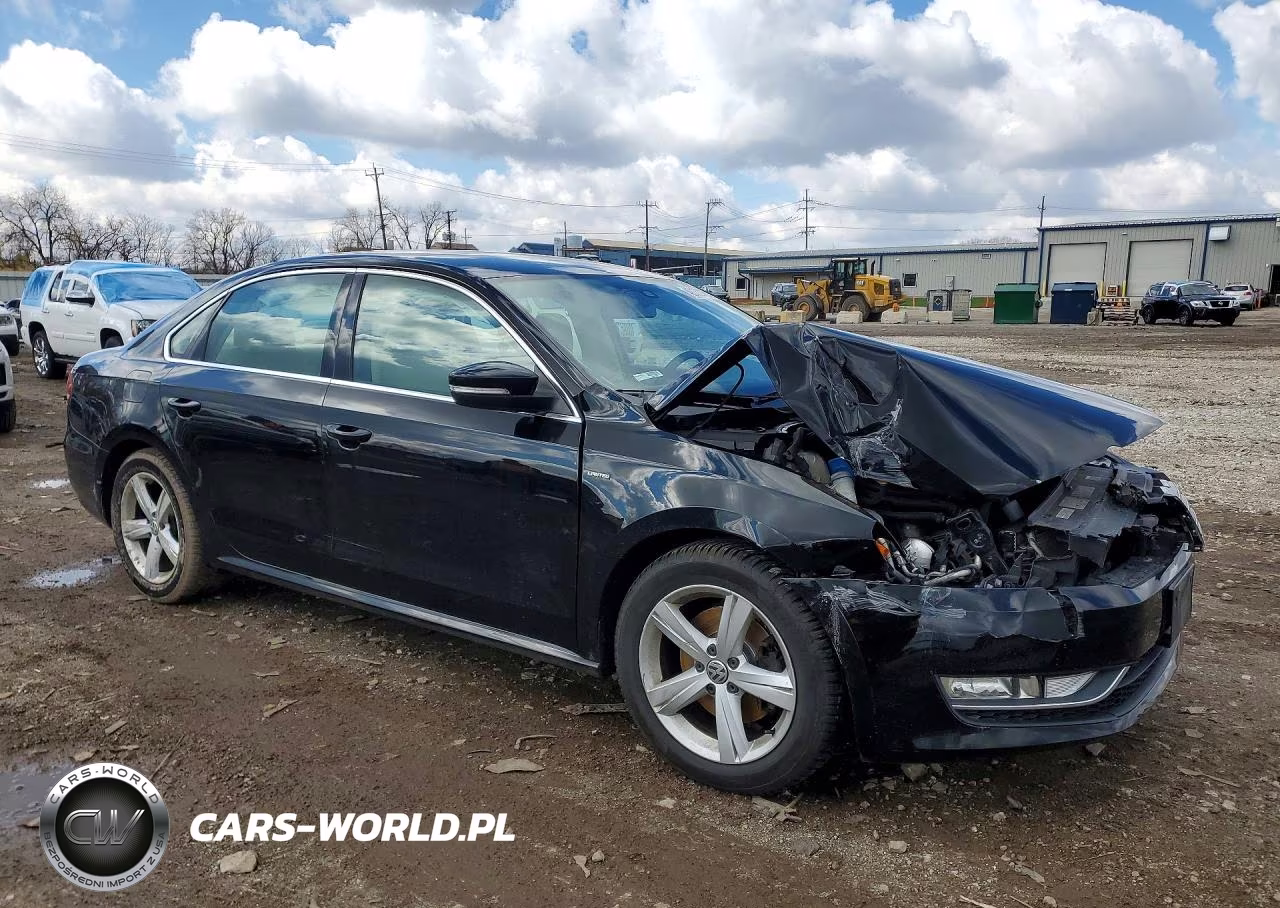 2015 Volkswagen Passat S VIN:1VWAS7A37FC094768 - 4