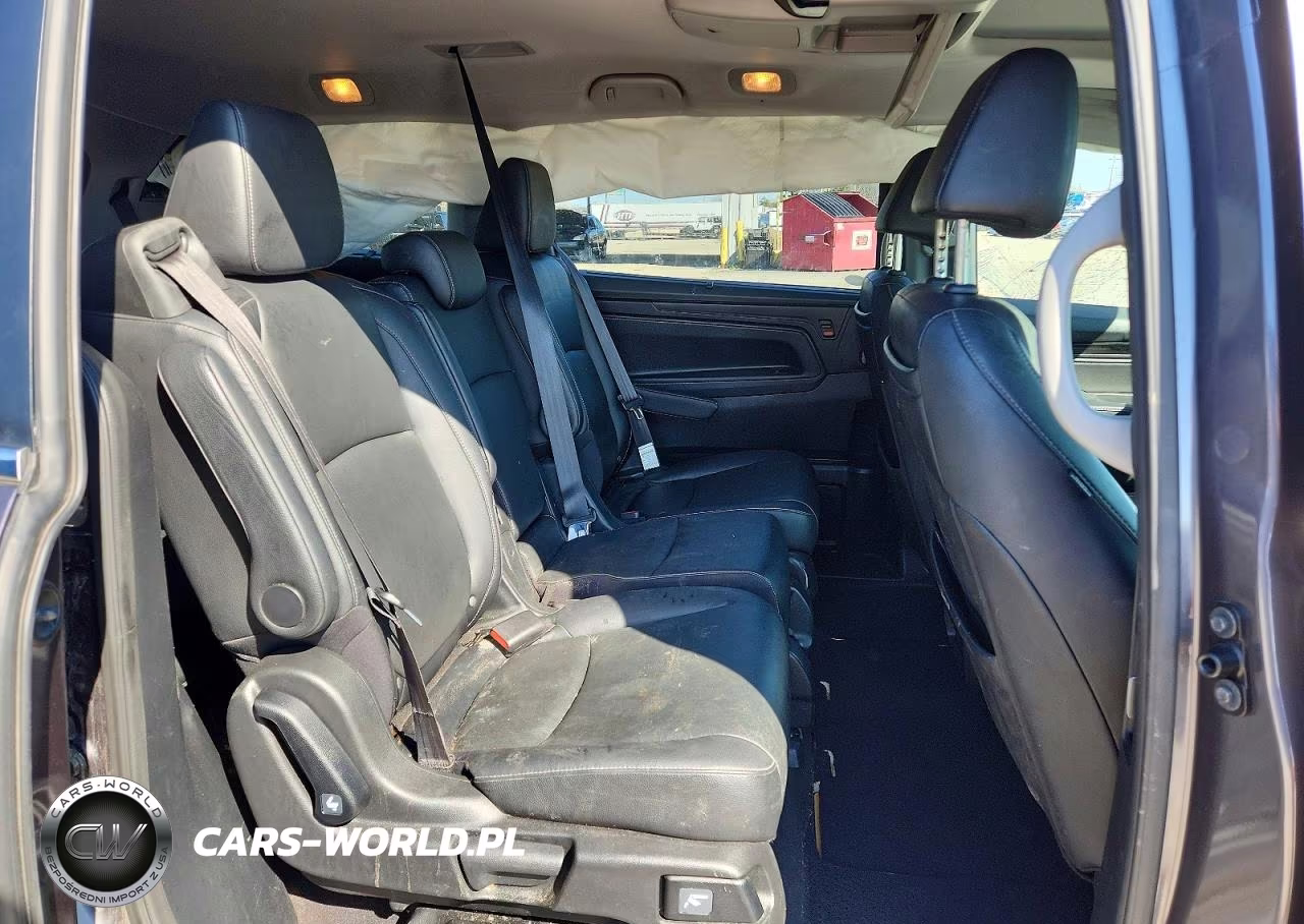 2021 Honda Odyssey Touring VIN:5FNRL6H88MB016613 - 11