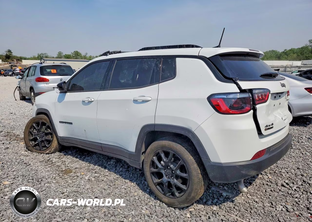 2025 Jeep Compass Latitude VIN:3C4NJDBN8ST559563 - 2