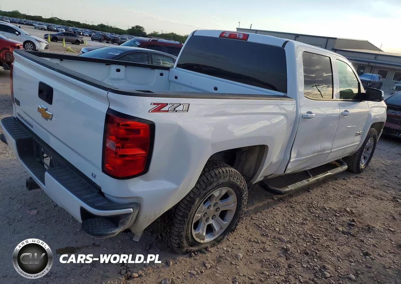 2018 Chevrolet Silverado K1500 Lt VIN:3GCUKREC0JG582732 - 3