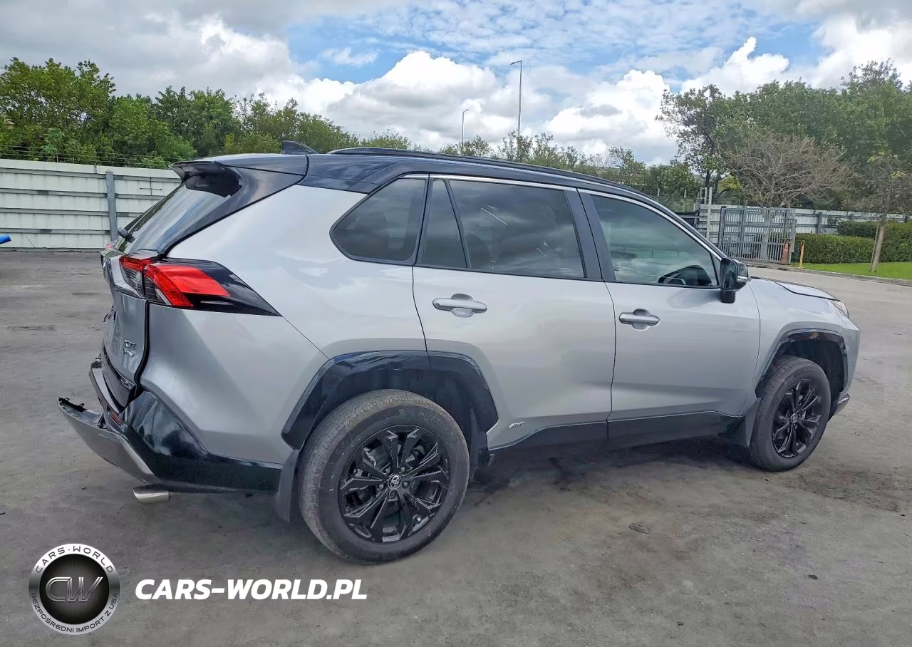 2025 Toyota Rav4 Hybrid Xse VIN:4T3E6RFV5SU176052 - 3