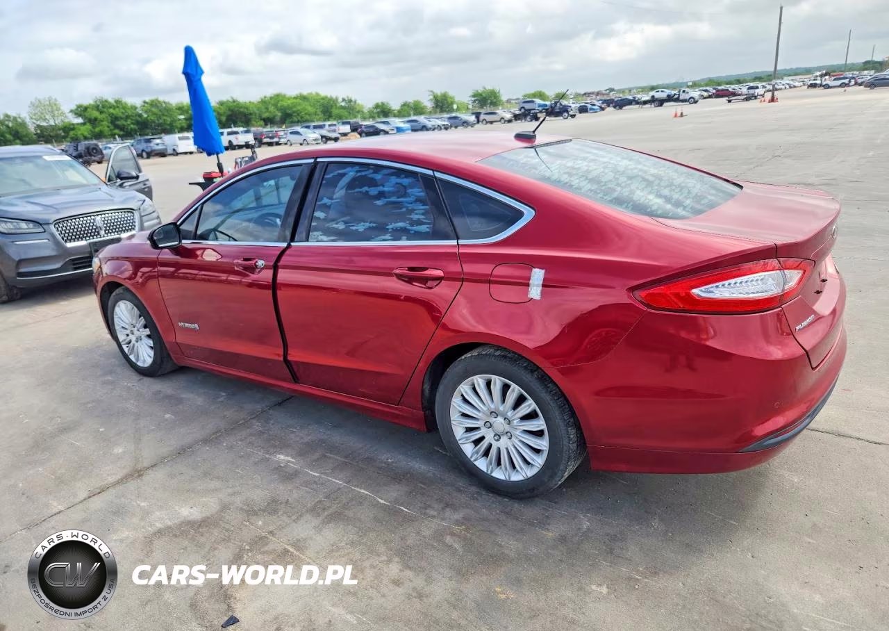2015 Ford Fusion Se Hybrid VIN:3FA6P0LU9FR172210 - 2