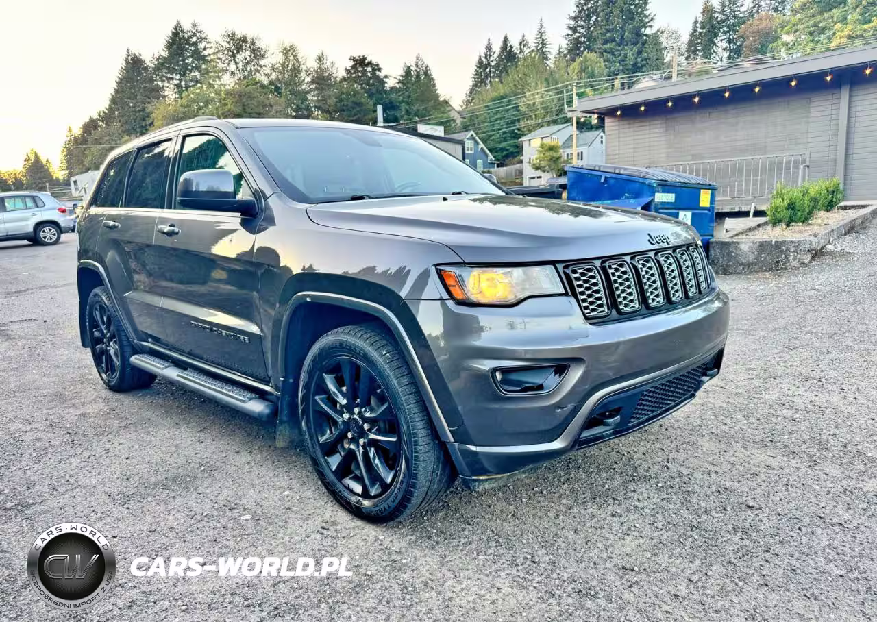 2020 Jeep Grand Cherokee Laredo