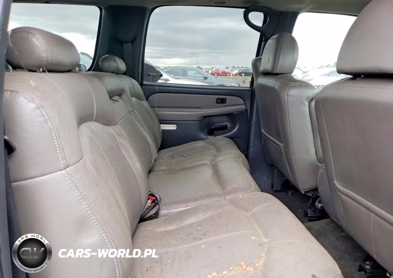 2000 Chevrolet Suburban K1500 VIN:3GNFK16T3YG119784 - 11