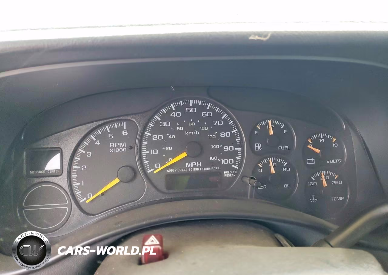 2000 Chevrolet Suburban K1500 VIN:3GNFK16T3YG119784 - 9