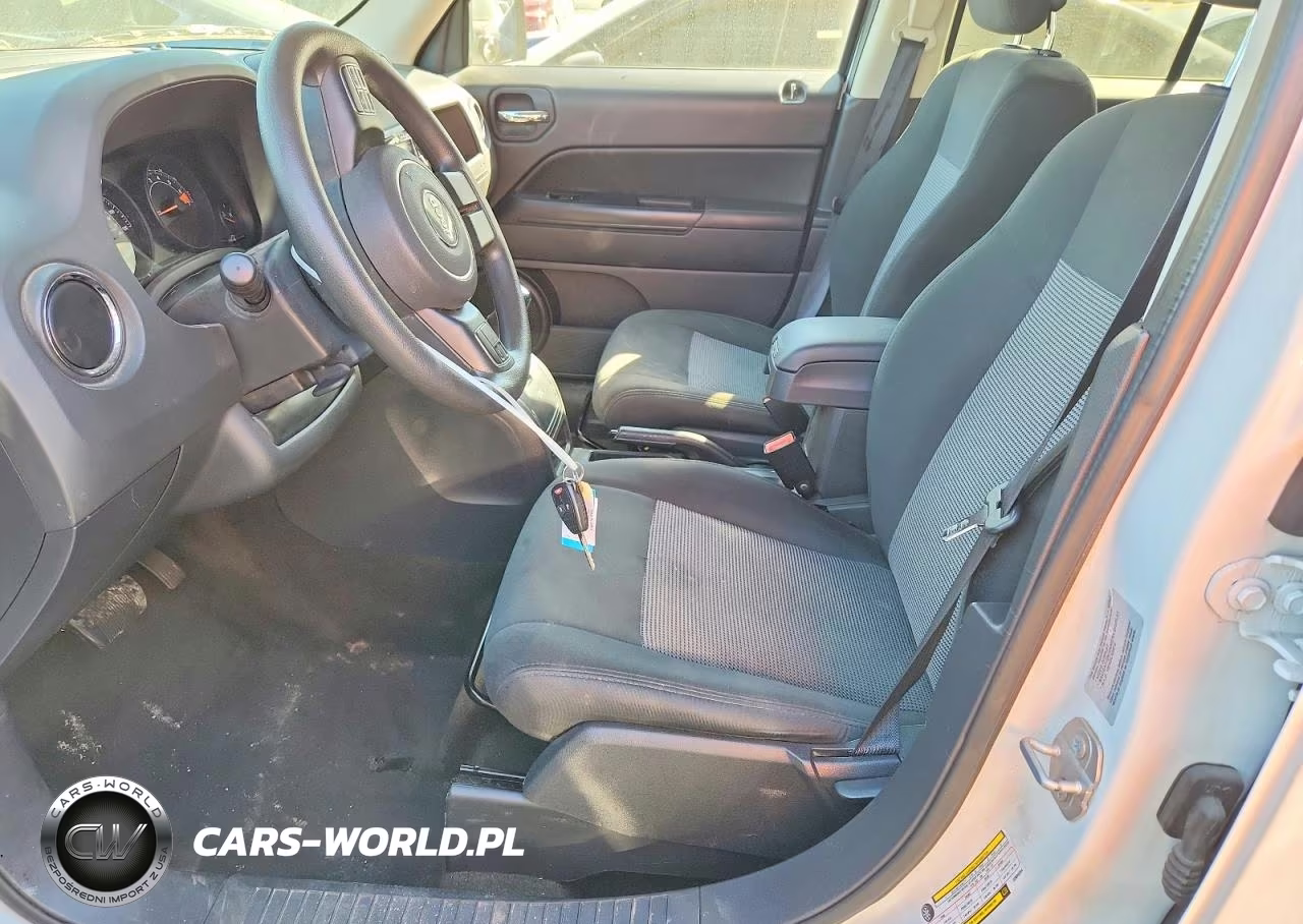 2016 Jeep Patriot Sport VIN:1C4NJRBB3GD690304 - 7