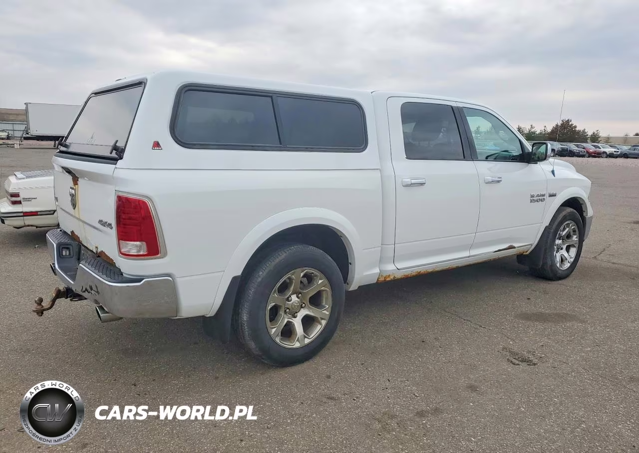 2013 Ram 1500 Laramie VIN:1C6RR7NT0DS572261 - 3