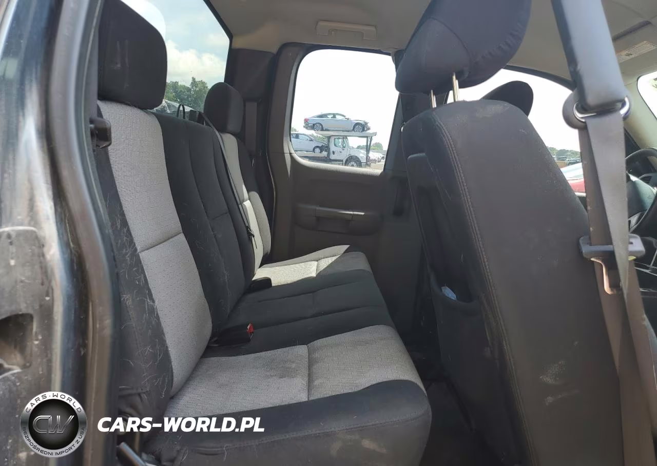 2008 Chevrolet Silverado K1500 VIN:2GCEK190281100688 - 10