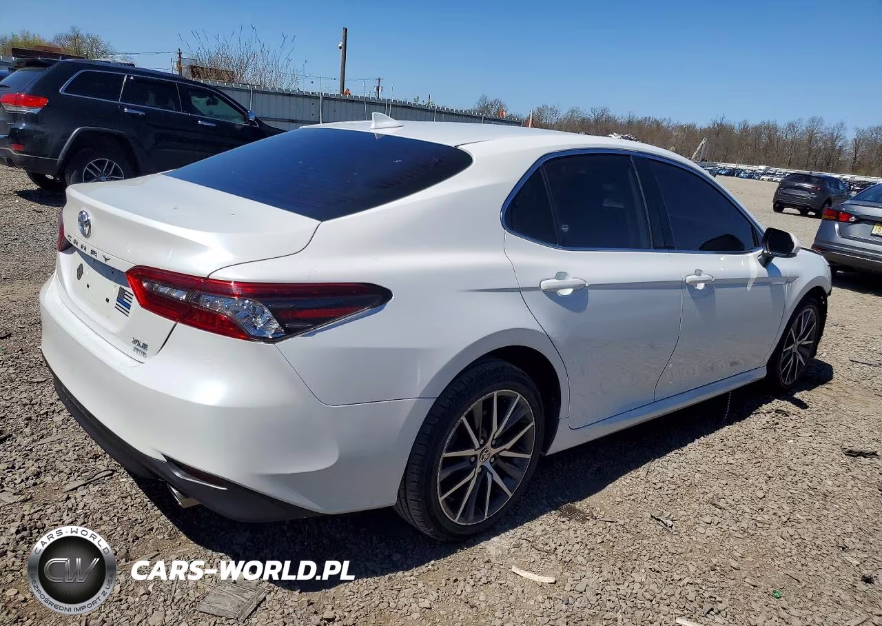 2021 Toyota Camry Xle VIN:4T1F11BK1MU022000 - 3