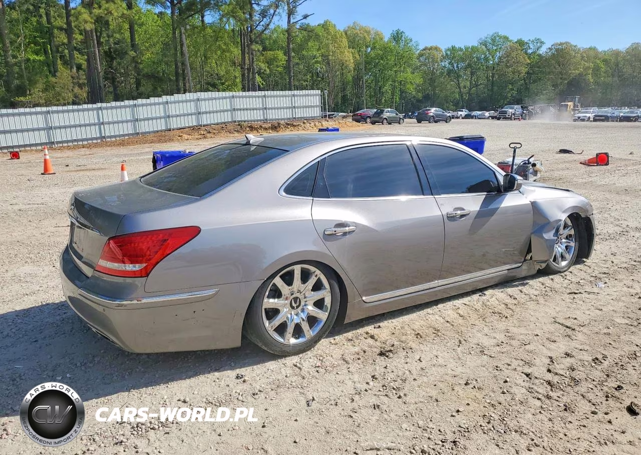 2011 Hyundai Equus Signature VIN:KMHGH4JF1BU042735 - 3