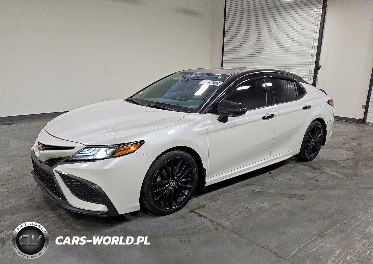 2022 Toyota Camry Xse – zdjęcie 1 z 13