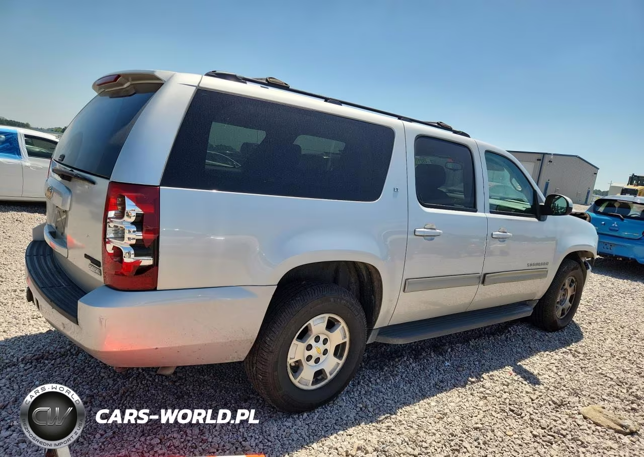 2011 Chevrolet Suburban C1500 Lt VIN:1GNSCJE09BR295538 - 3