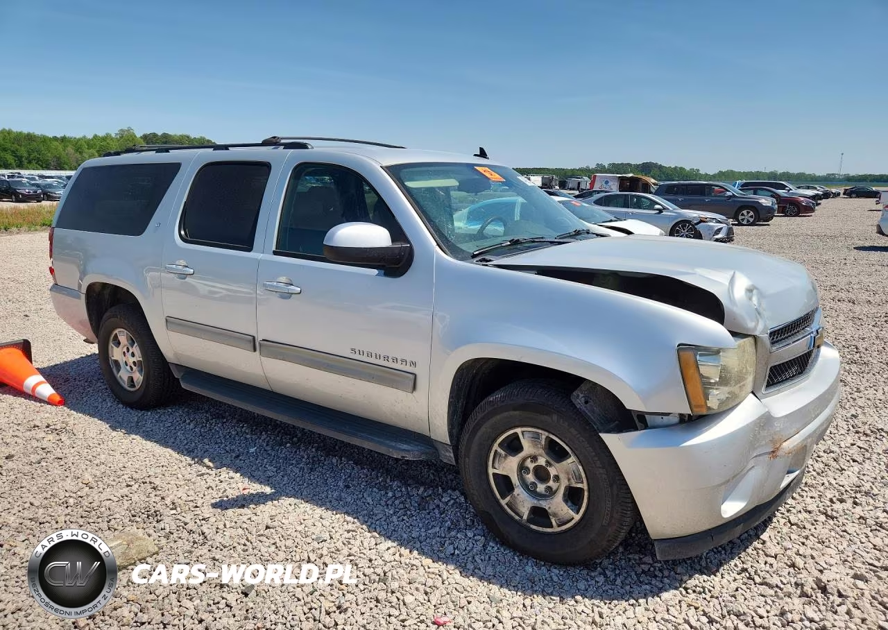 2011 Chevrolet Suburban C1500 Lt VIN:1GNSCJE09BR295538 - 4
