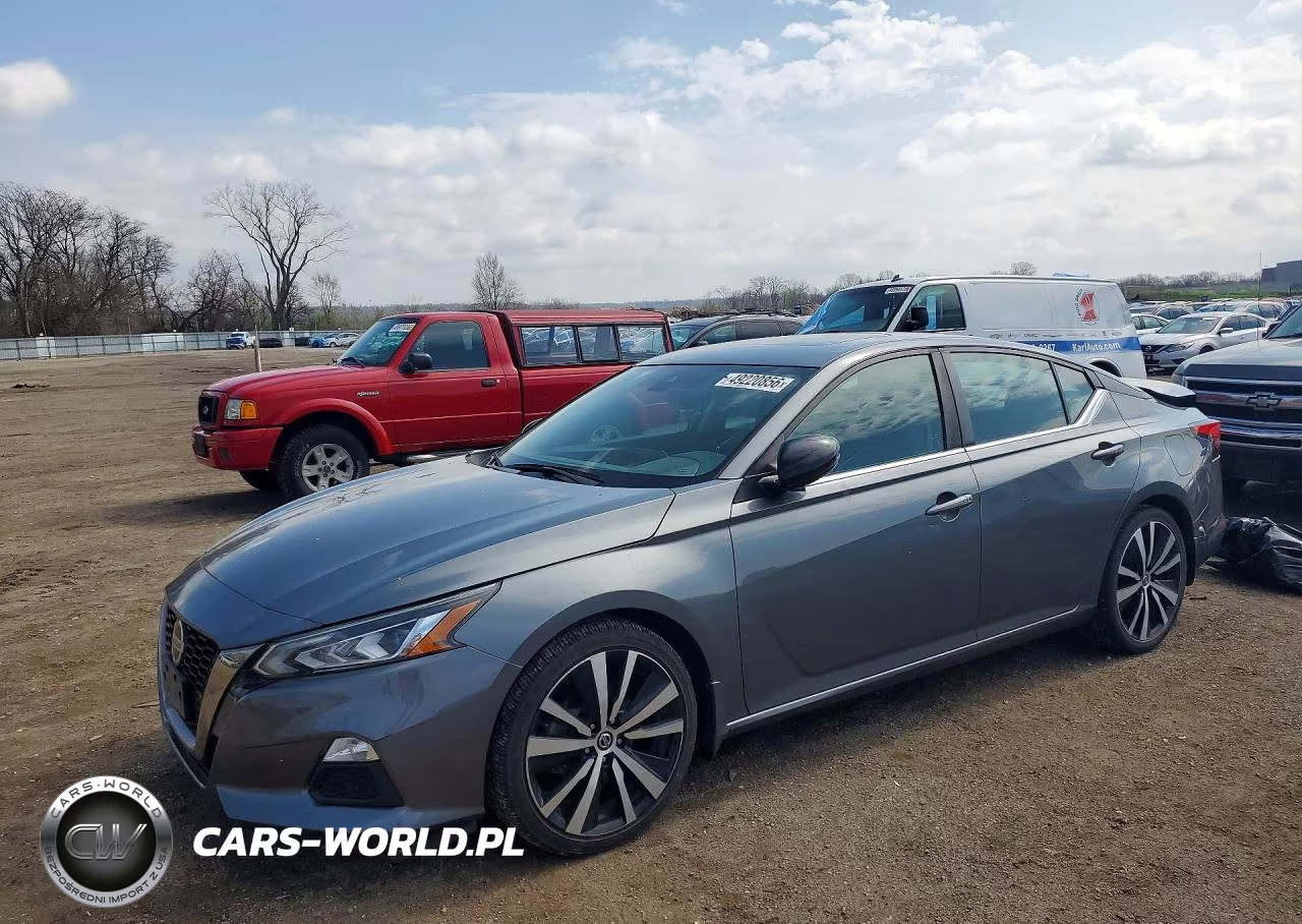 2020 Nissan Altima 2.0 Sr